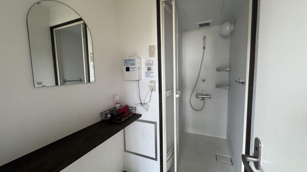 シャワールーム